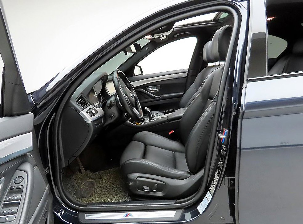 BMW 5시리즈 530d xDrive 사진 12