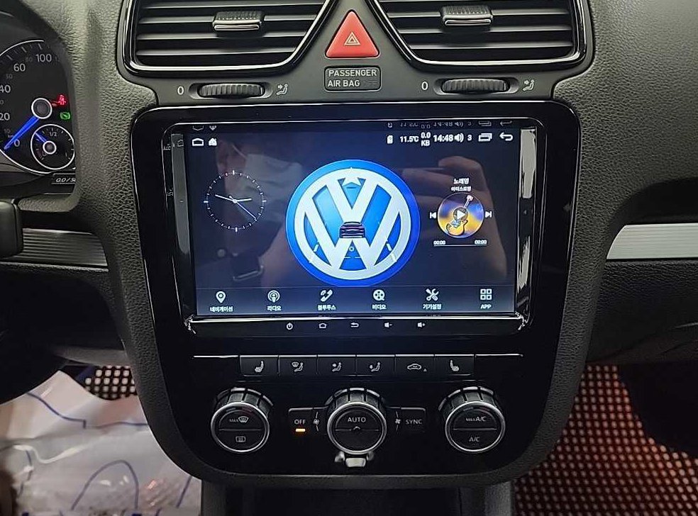 폭스바겐 시로코 2.0 TSI R 사진 10