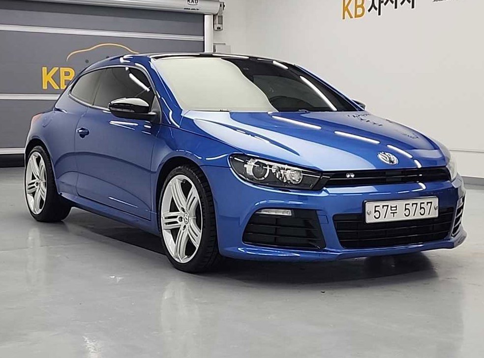 폭스바겐 시로코 2.0 TSI R 사진 4
