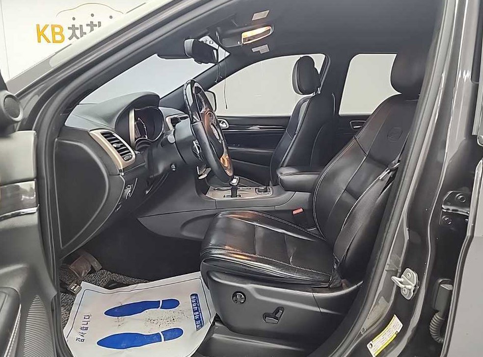 지프 체로키 3.0 CRD 사진 11