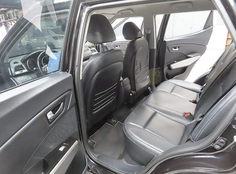 KG모빌리티(쌍용)  티볼리 가솔린 2WD 1.6 VX 사진 10