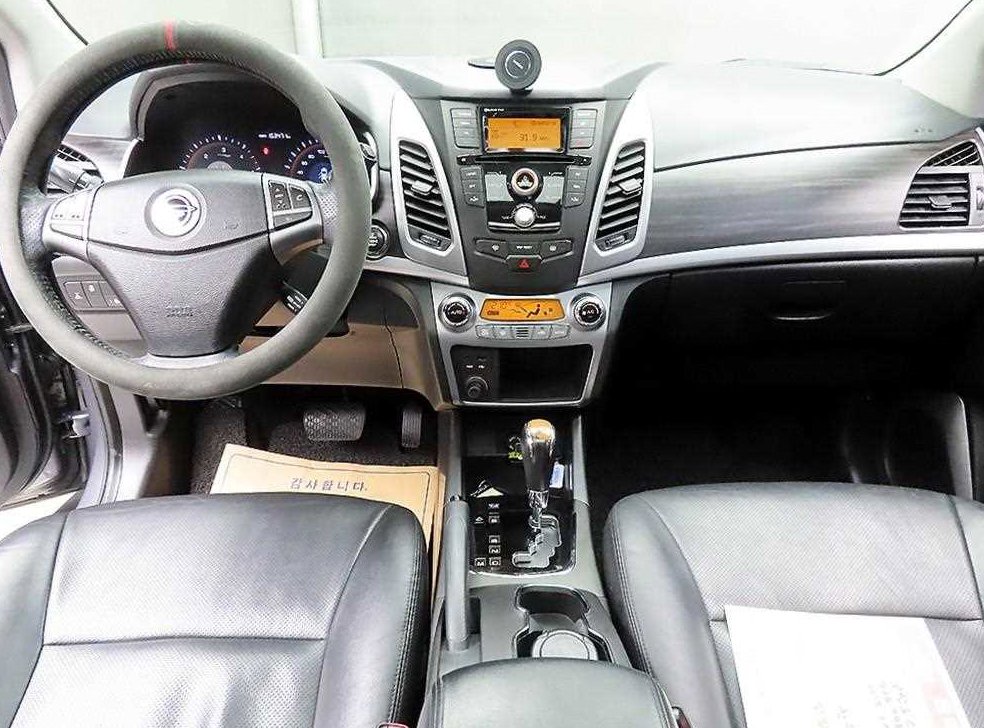 KG모빌리티(쌍용)  코란도 4WD 2.0 RX 사진 7