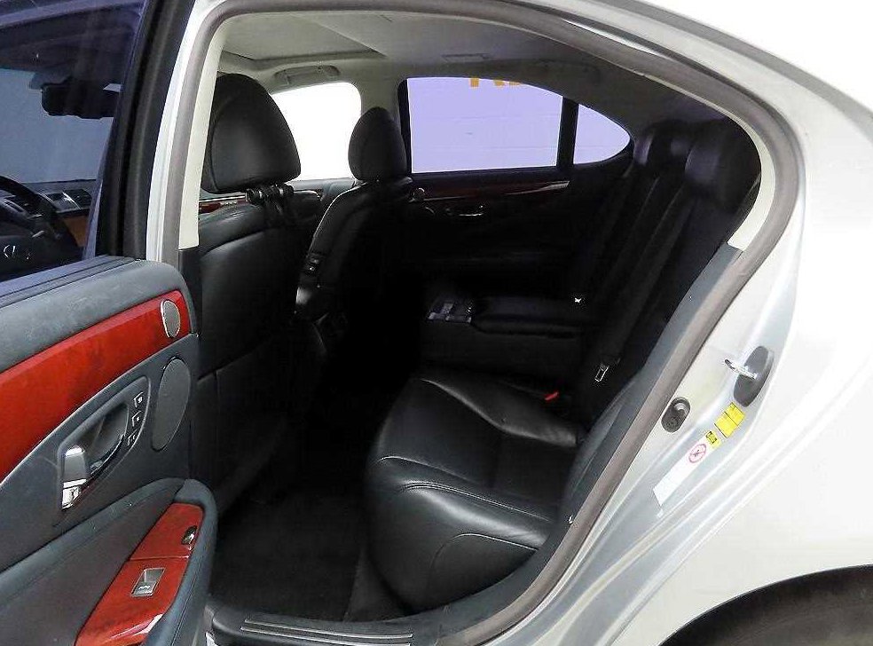렉서스 LS AWD 사진 14