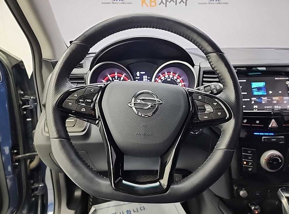 KG모빌리티(쌍용)  티볼리 2WD 가솔린 1.6 IX 사진 9