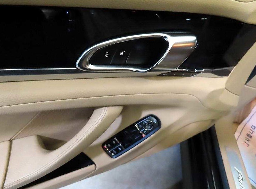 포르쉐 파나메라 3.6 AWD 사진 16