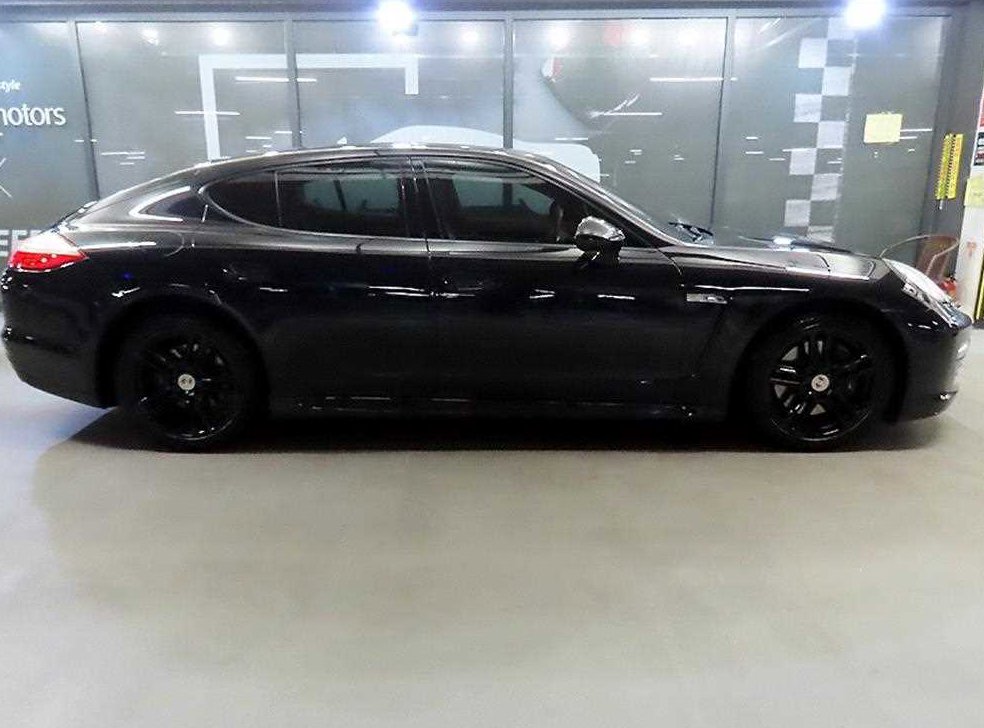포르쉐 파나메라 3.6 AWD 사진 3