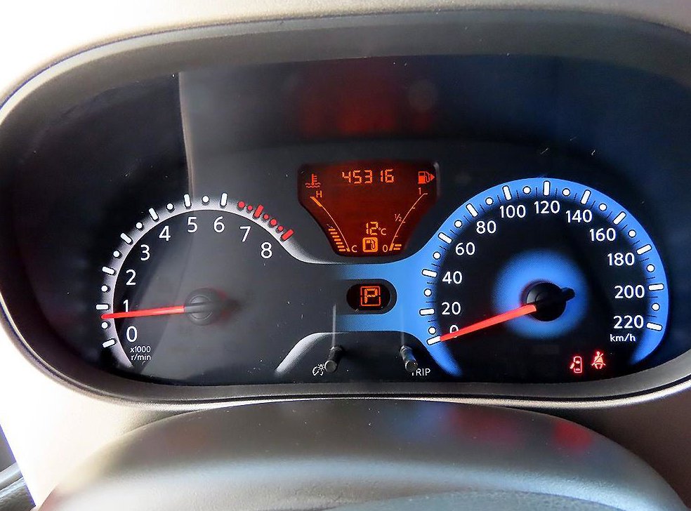 닛산 큐브 1.8 SL 사진 9