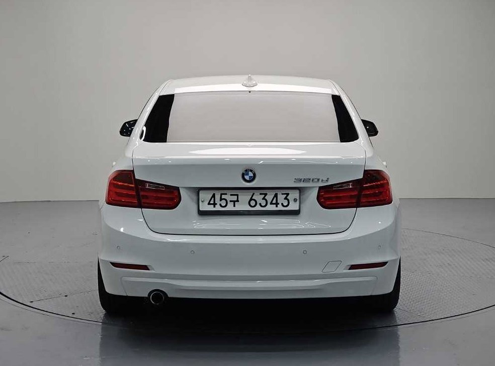 BMW 3시리즈 320d 사진 3