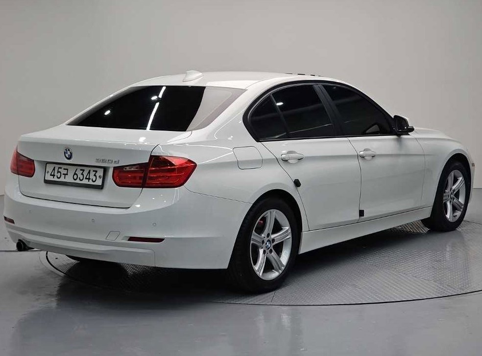 BMW 3시리즈 320d 사진 4