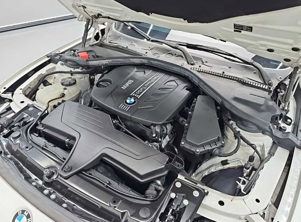 BMW 3시리즈 320d 사진 5
