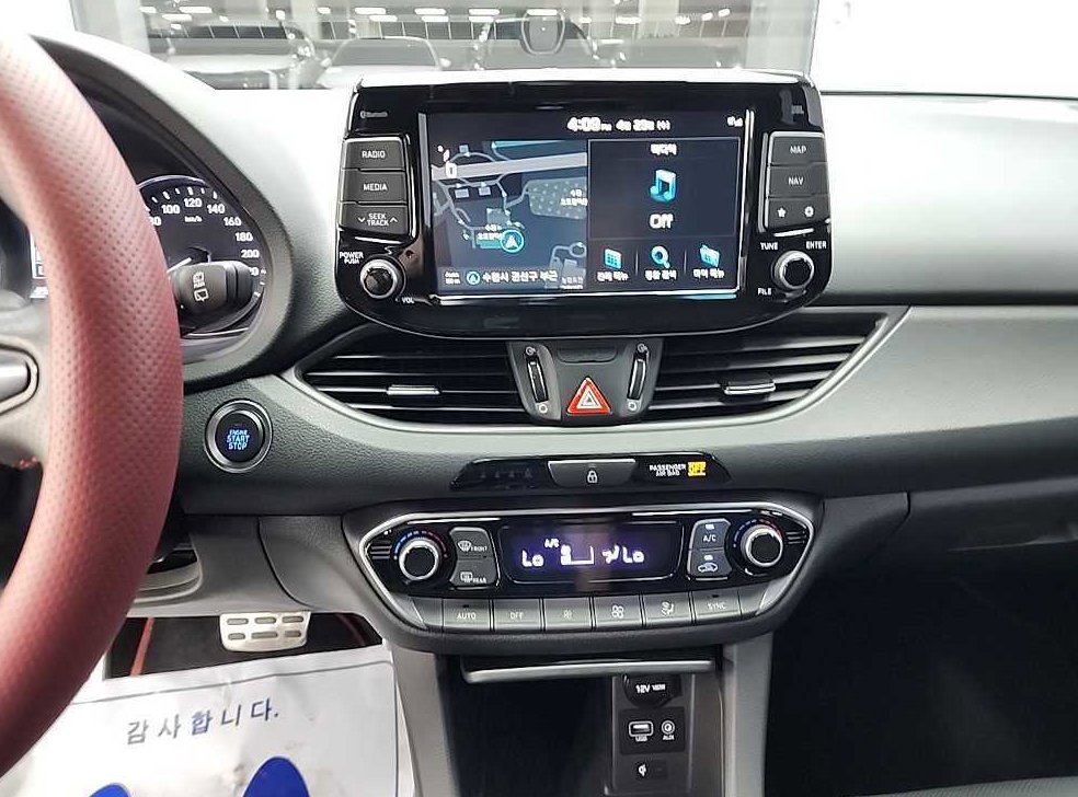 현대 i30 1.6 터보 사진 10
