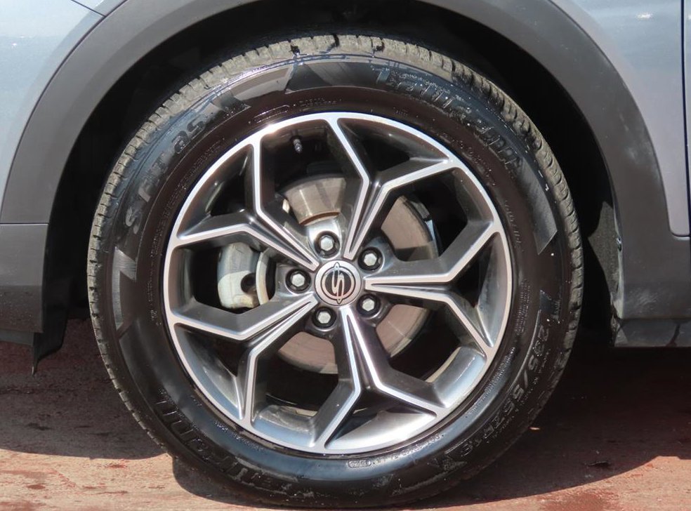KG모빌리티(쌍용)  코란도 2WD 디젤 1.6 C7 사진 18