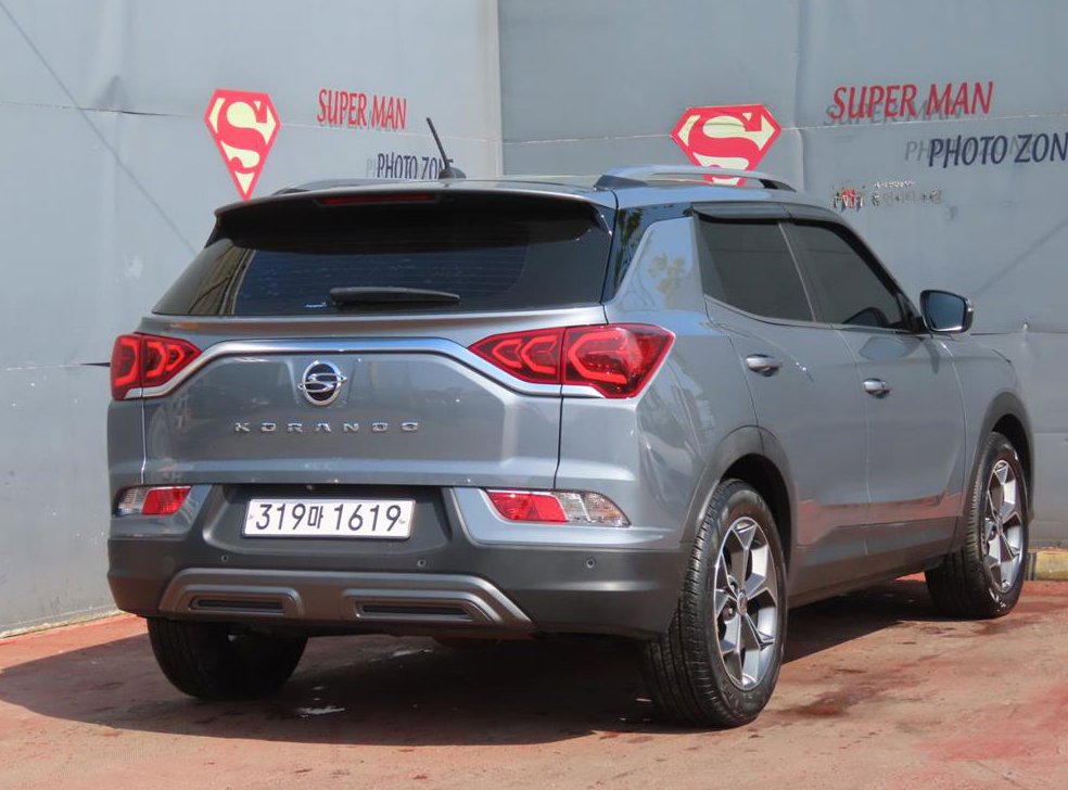 KG모빌리티(쌍용)  코란도 2WD 디젤 1.6 C7 사진 4