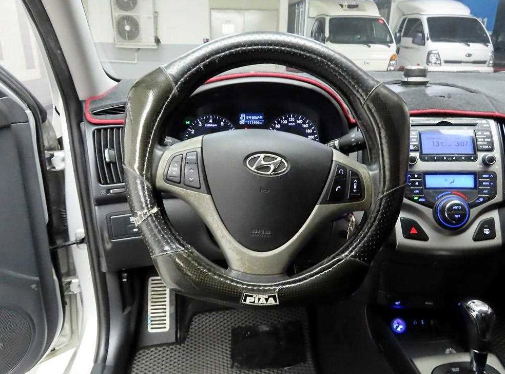 현대 i30 1.6 VVT 사진 8