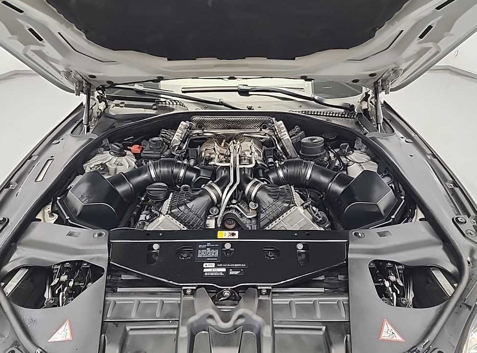 BMW 6시리즈 M6 쿠페 사진 5