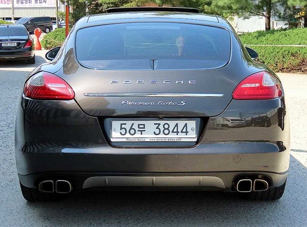 포르쉐 파나메라 4.8 터보 S 사진 4