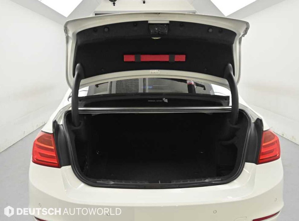 BMW 3시리즈 320d 사진 19