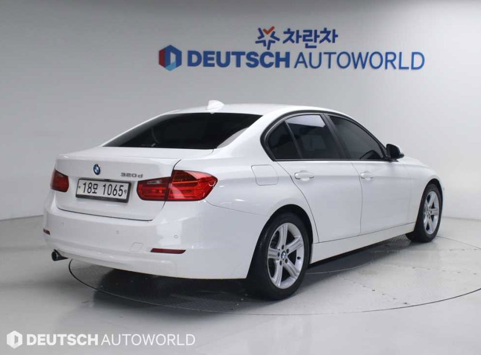 BMW 3시리즈 320d 사진 2
