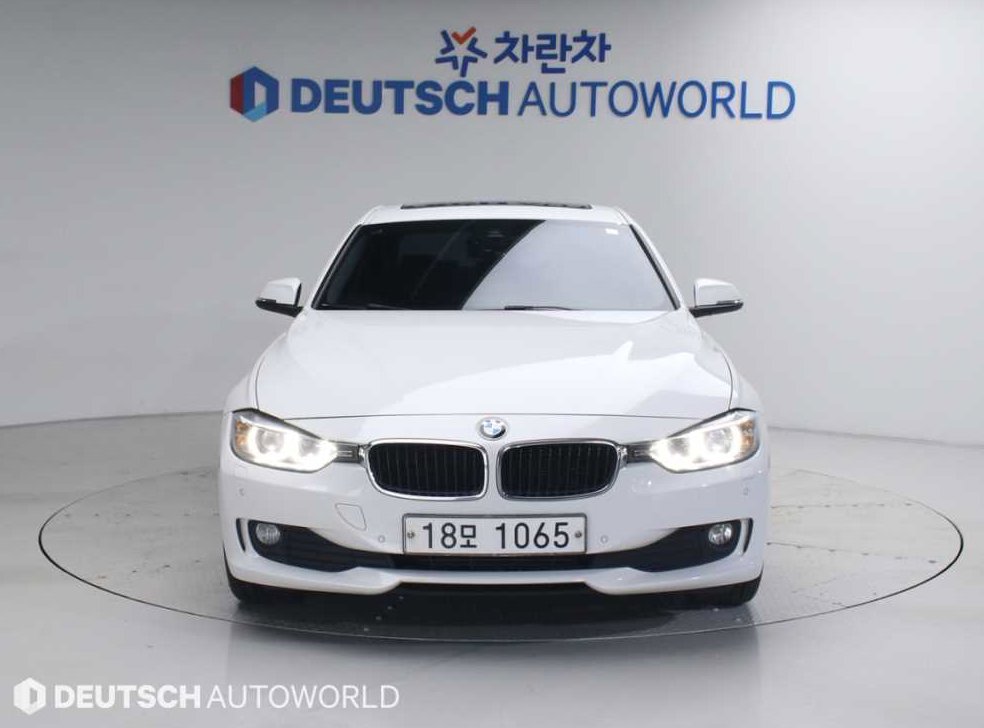 BMW 3시리즈 320d 사진 3