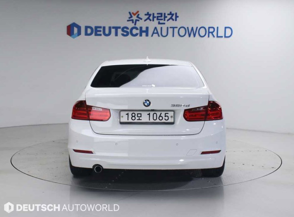 BMW 3시리즈 320d 사진 4