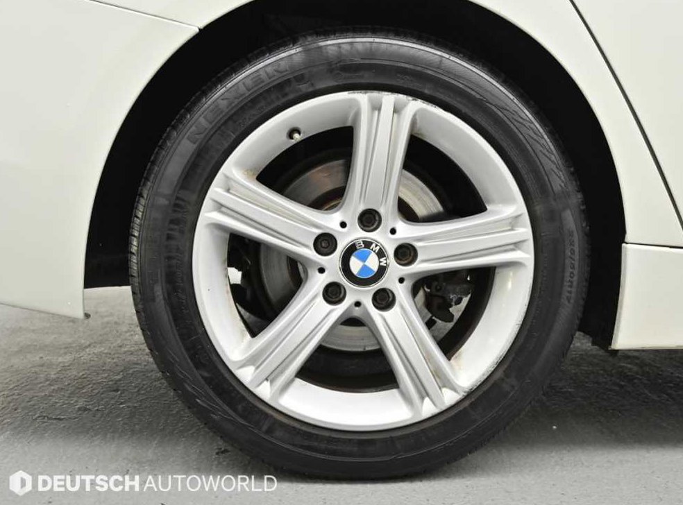 BMW 3시리즈 320d 사진 5