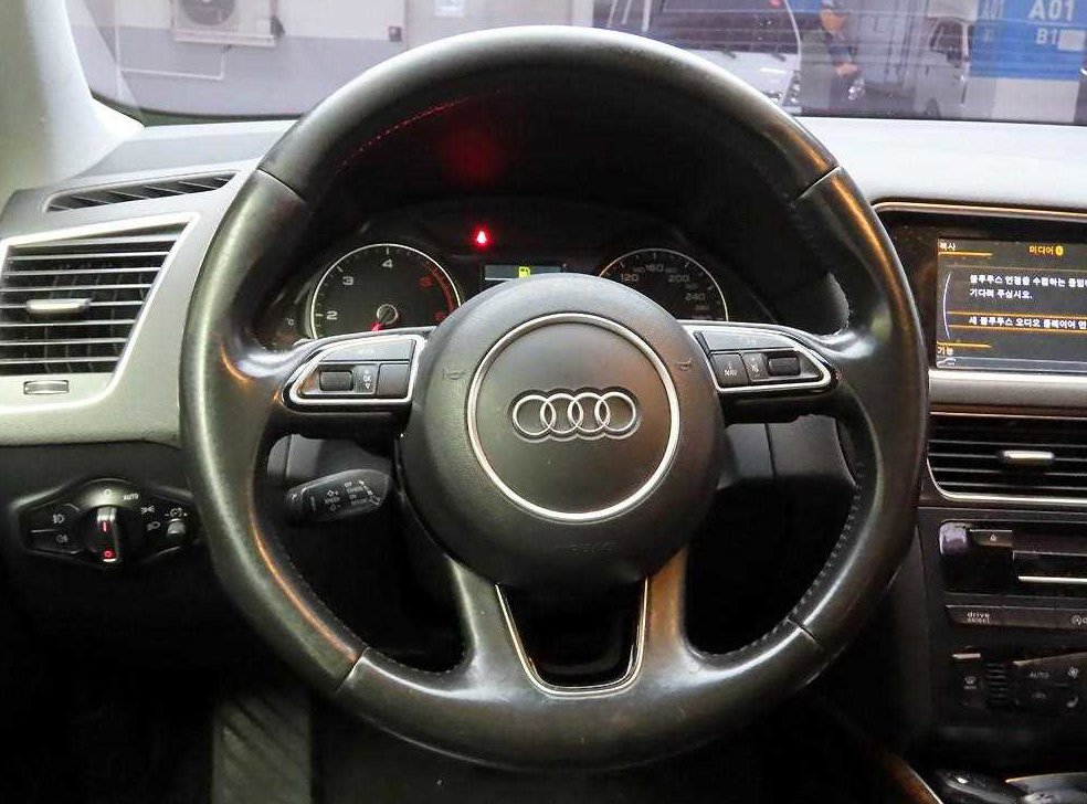 아우디 Q5 35 TDI 콰트로 사진 7