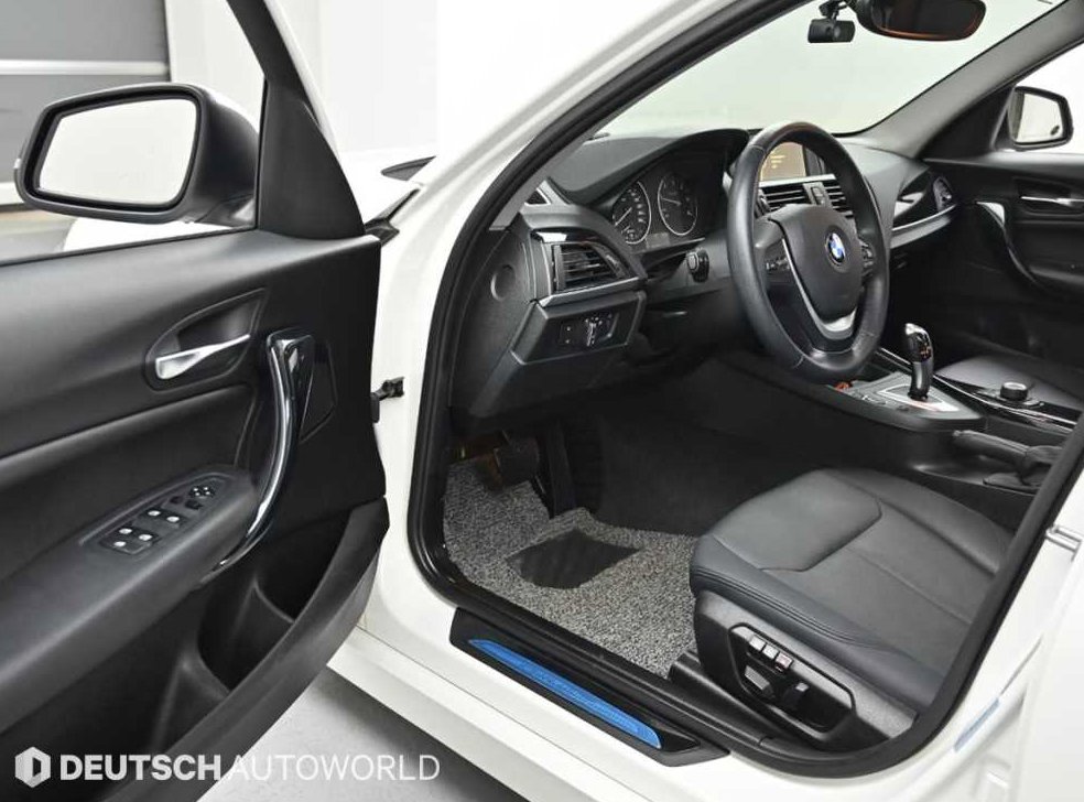 BMW 1시리즈 118d 어반 팩 1 사진 11