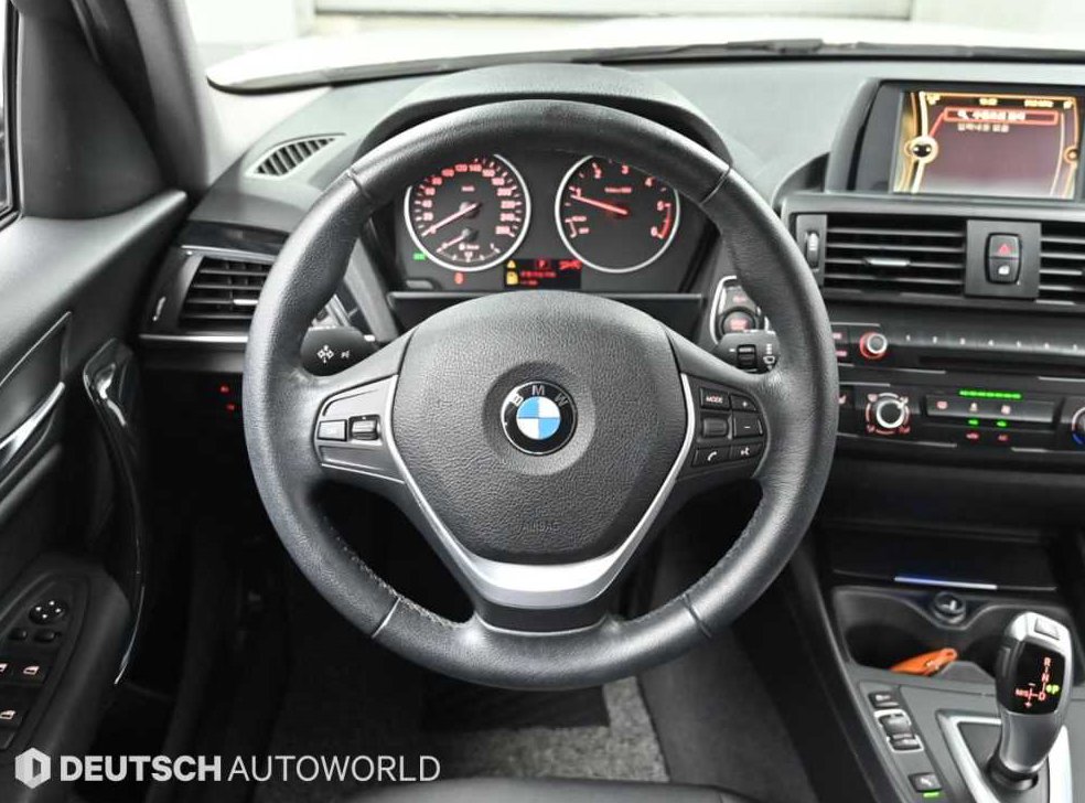 BMW 1시리즈 118d 어반 팩 1 사진 13