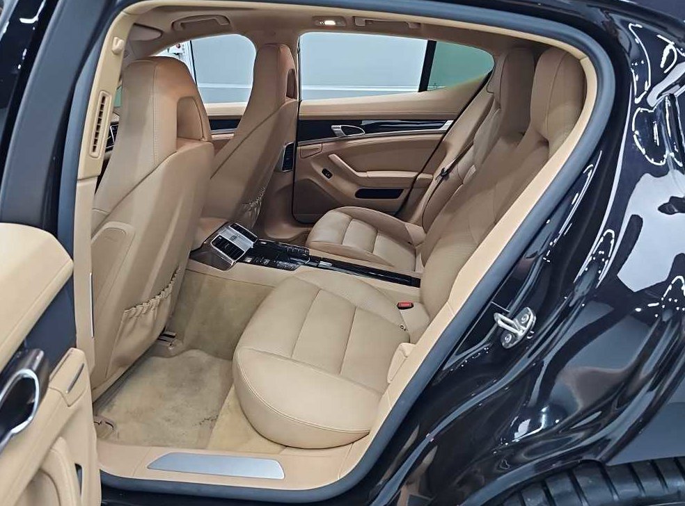 포르쉐 파나메라 3.6 AWD 사진 12