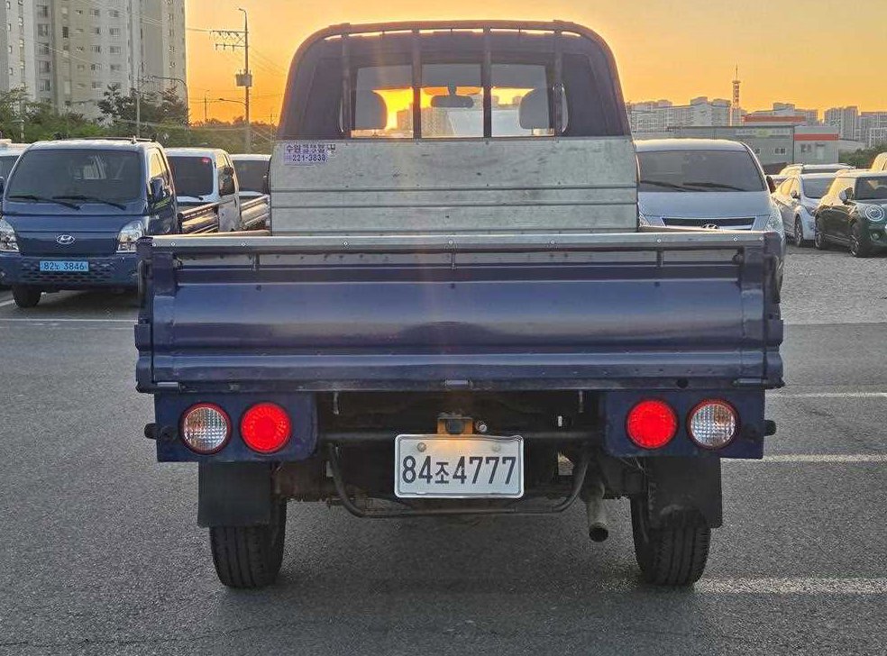 소형화물 카고(소형) 4WD/킹캡/장축/1.0톤/CRDi 사진 4
