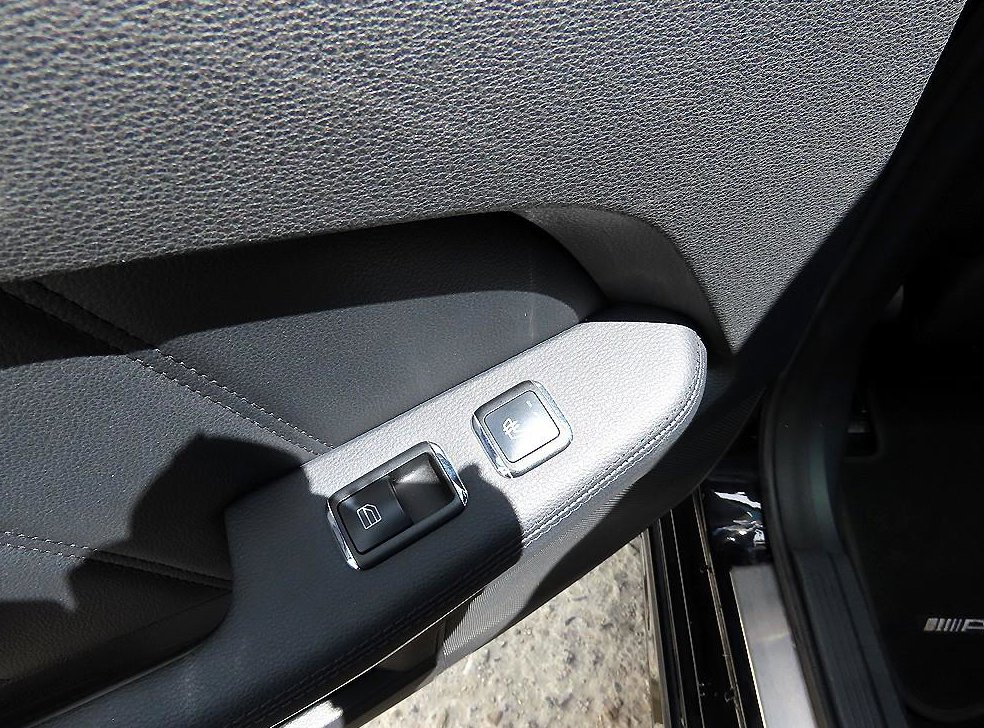벤츠 E 클래스 E63 AMG 사진 15