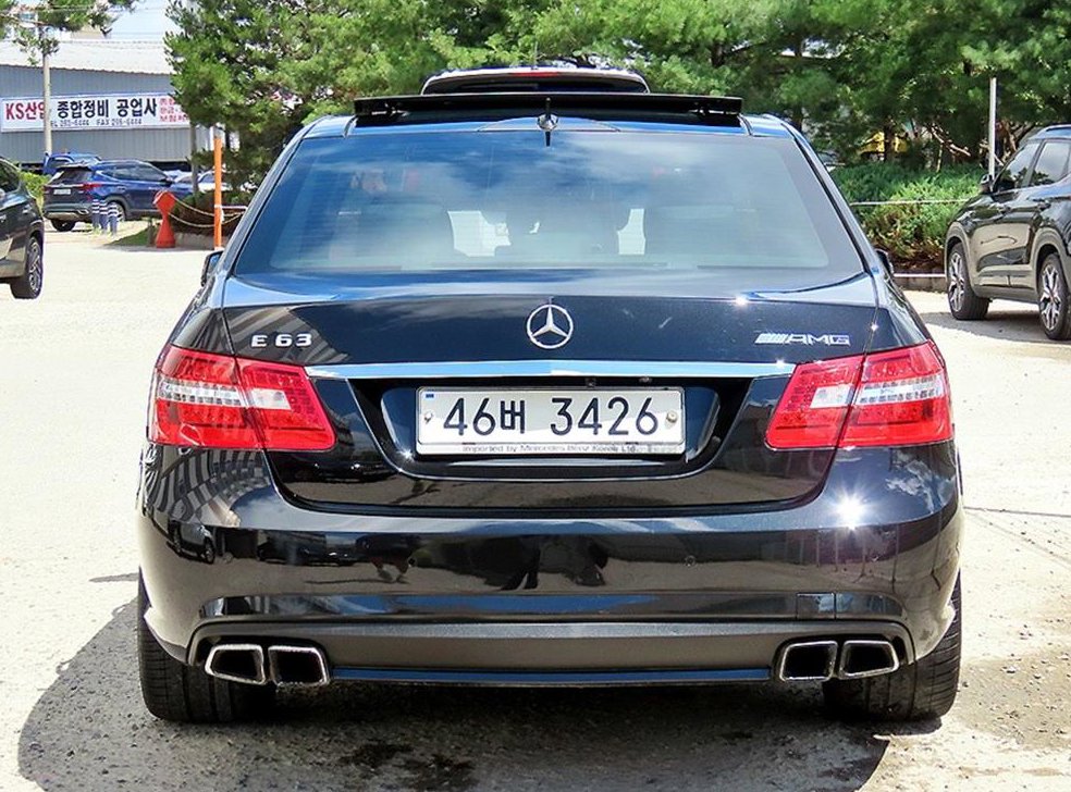 벤츠 E 클래스 E63 AMG 사진 4