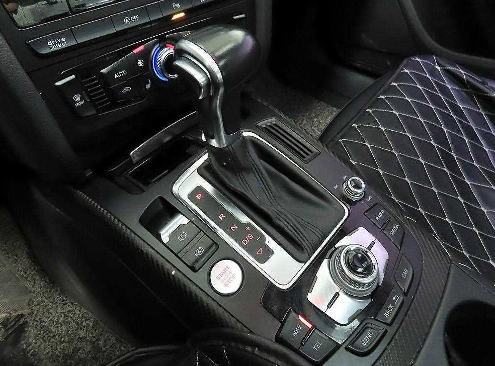 아우디 A4 35 TDI 콰트로 사진 10