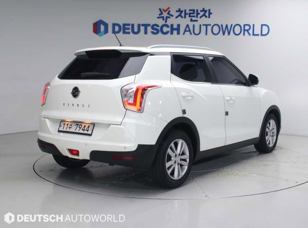 KG모빌리티(쌍용)  티볼리 가솔린 2WD 1.6 VX 사진 2