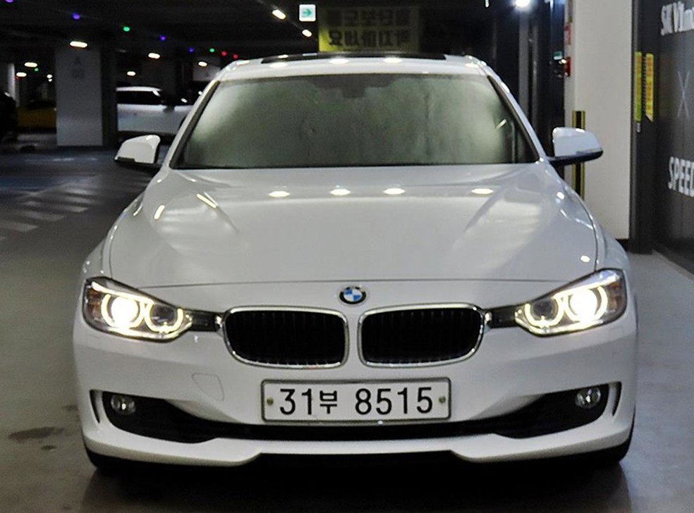 BMW 3시리즈 320i 사진 2