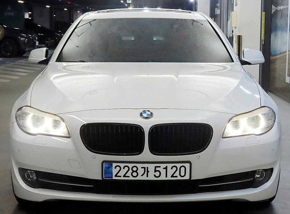 BMW 5시리즈 520d 사진 2