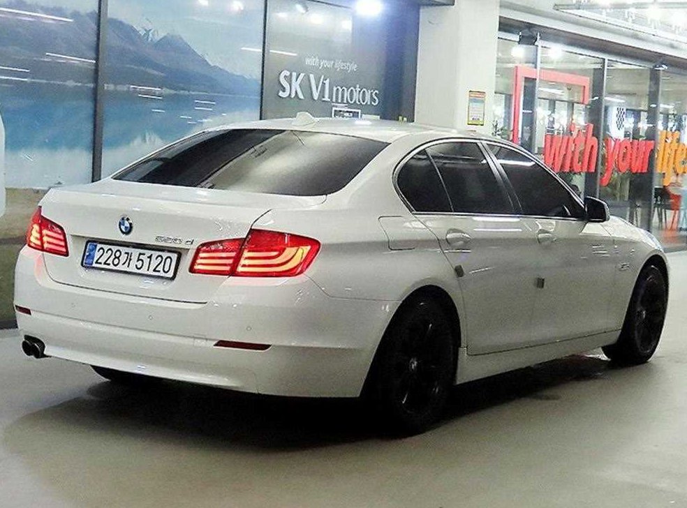 BMW 5시리즈 520d 사진 4