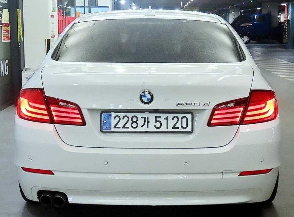 BMW 5시리즈 520d 사진 5