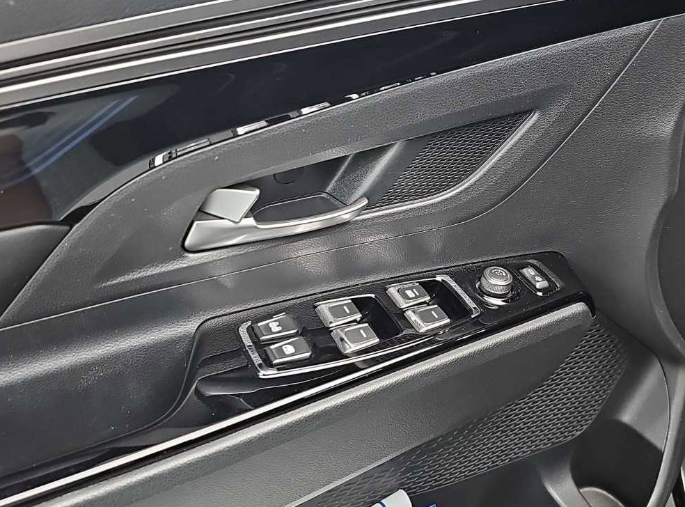 KG모빌리티(쌍용)  코란도 2WD 디젤 1.6 C5 플러스 사진 16