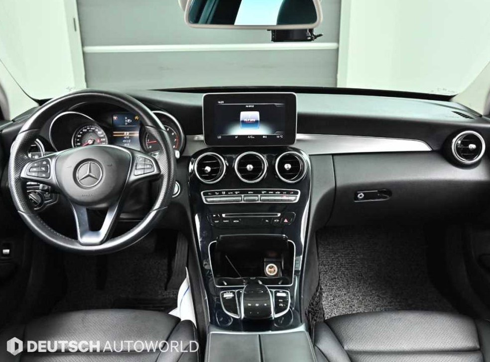 벤츠 C 클래스 C200 아방가르드 사진 7