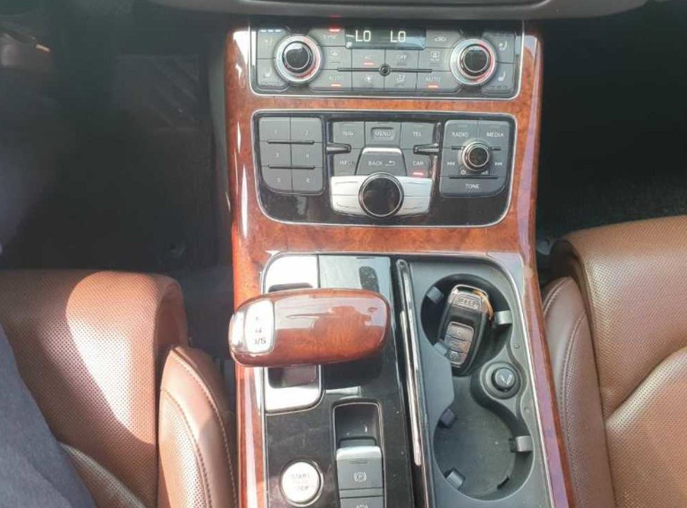 아우디 A8 4.2 FSI 콰트로 사진 13