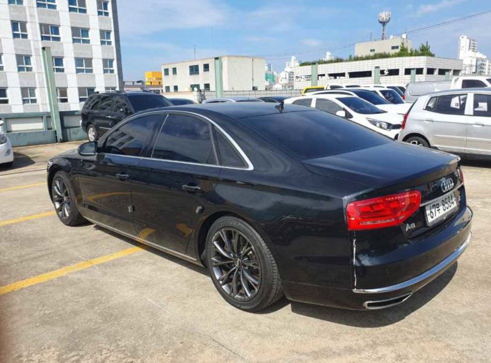 아우디 A8 4.2 FSI 콰트로 사진 4