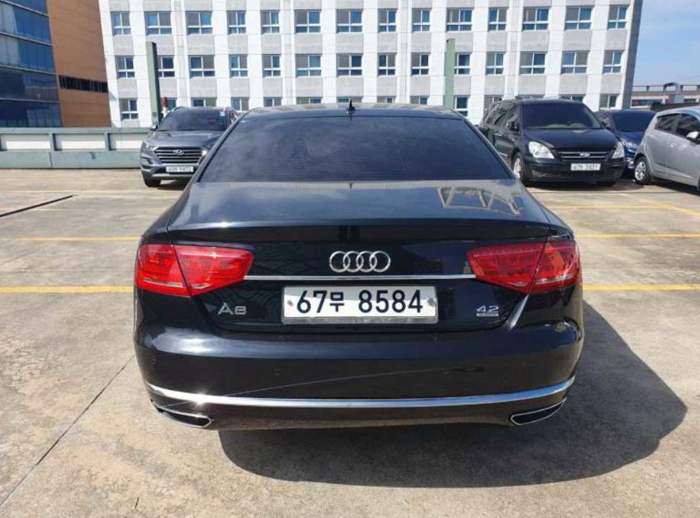 아우디 A8 4.2 FSI 콰트로 사진 5