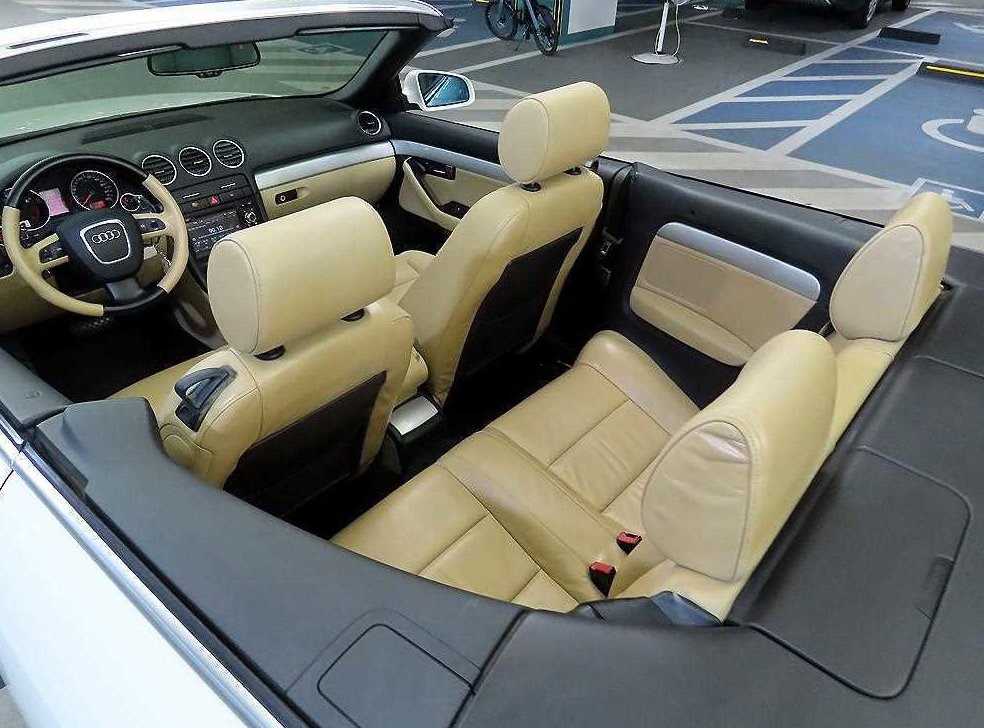 아우디 A4 2.0 TFSI 카브리올레 사진 12