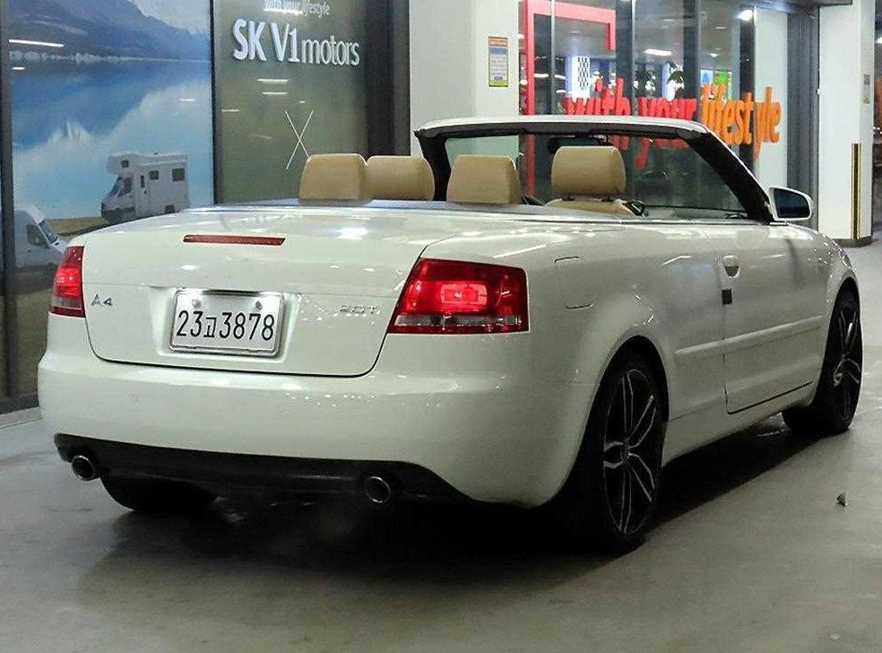 아우디 A4 2.0 TFSI 카브리올레 사진 9