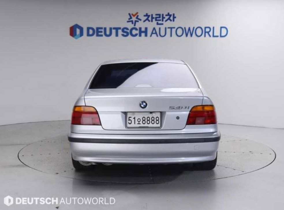 BMW 5시리즈 540i 사진 4