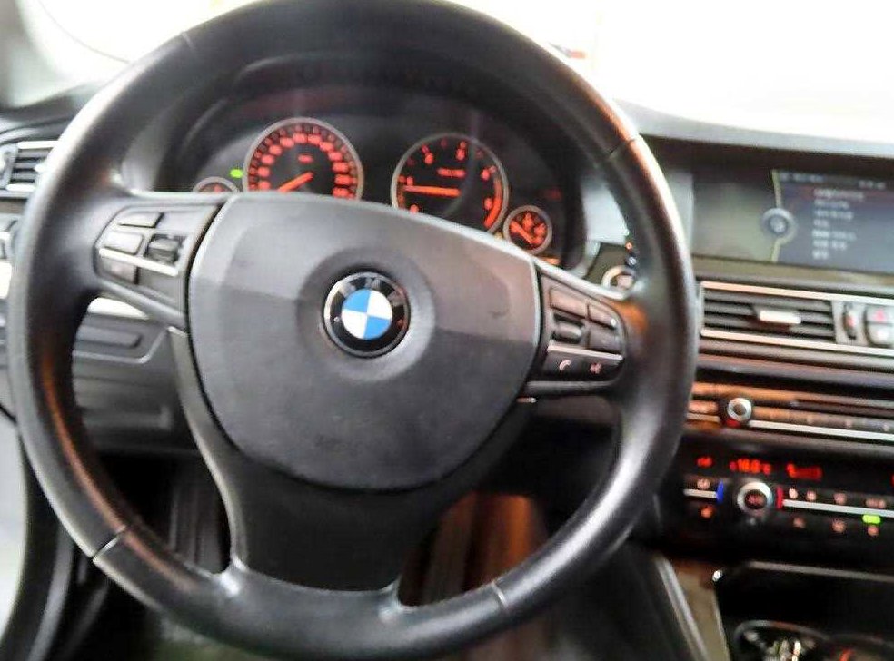 BMW 5시리즈 520d 사진 7