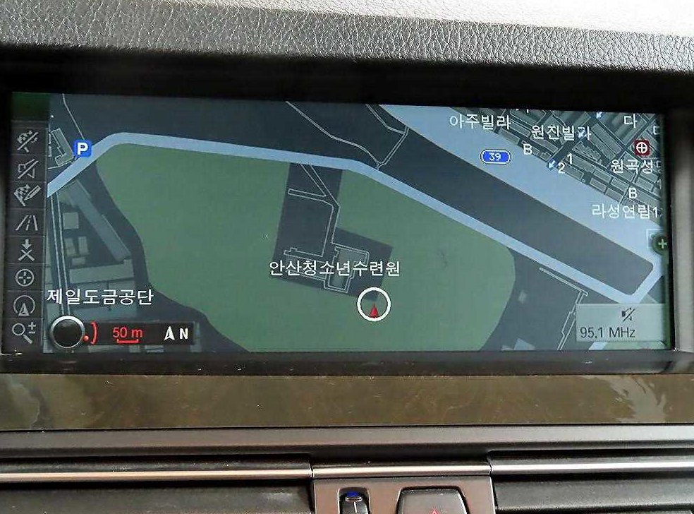 BMW 5시리즈 520d 사진 9