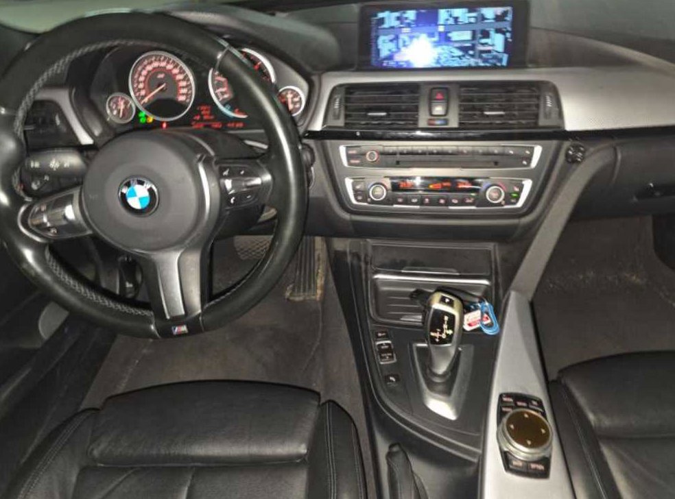 BMW 3시리즈 320d xDRIVE 투어링 사진 10