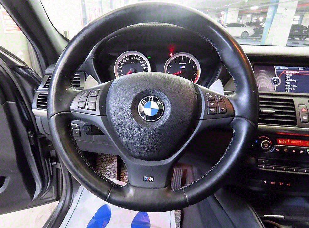 BMW X6M X6M 사진 8